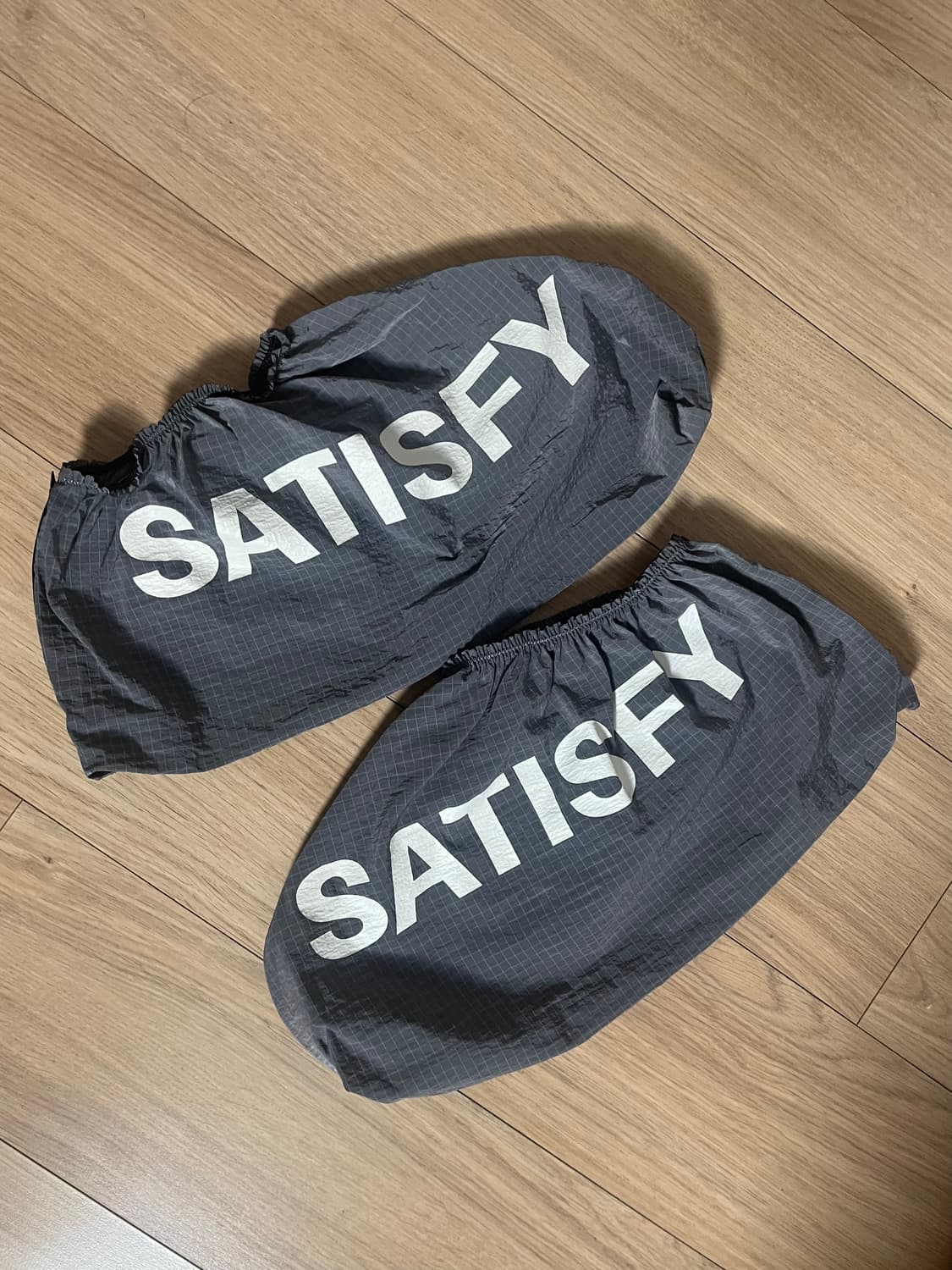 satisfy 새티스파이 슈즈 더스트백 상품이미지1