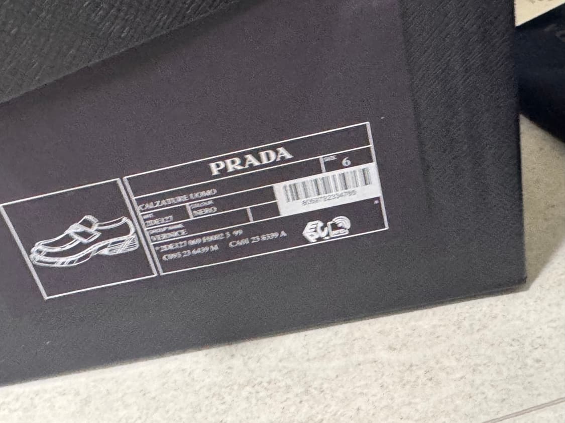 프라다 브러쉬드 가죽 로퍼 상품이미지4