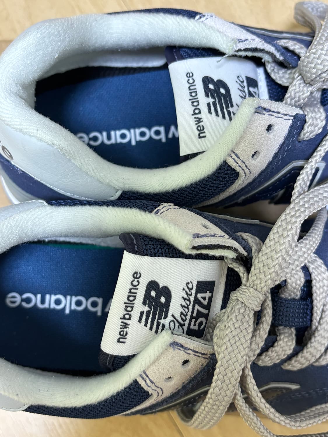 뉴발란스 574 네이비 색상 235 상품이미지2