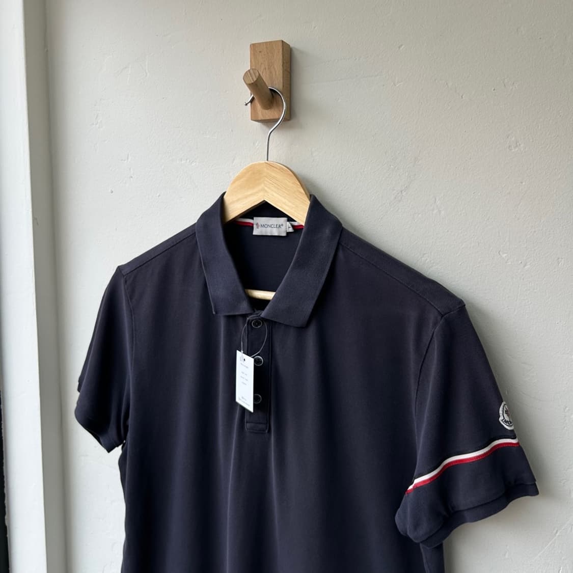 16458 - 몽클레어 3선 반팔 카라티 상품이미지1