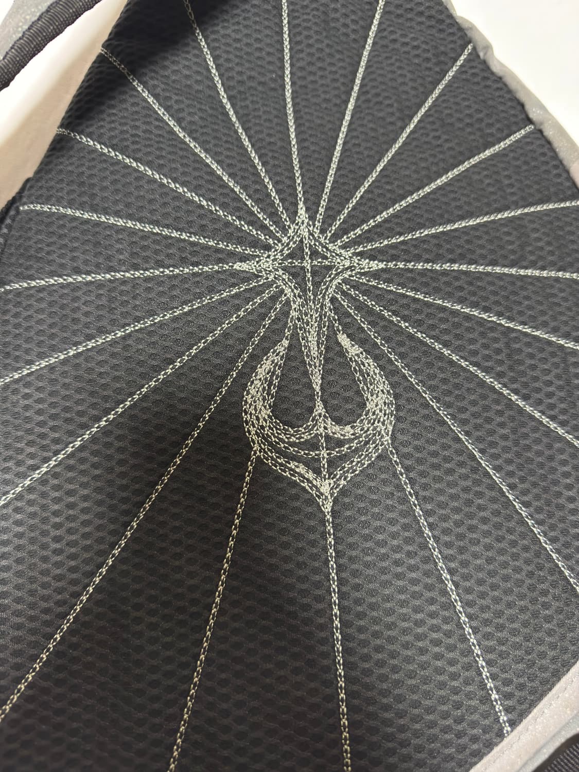 아디다스 오리지널스 × 떠그클럽 슬링백 상품이미지4