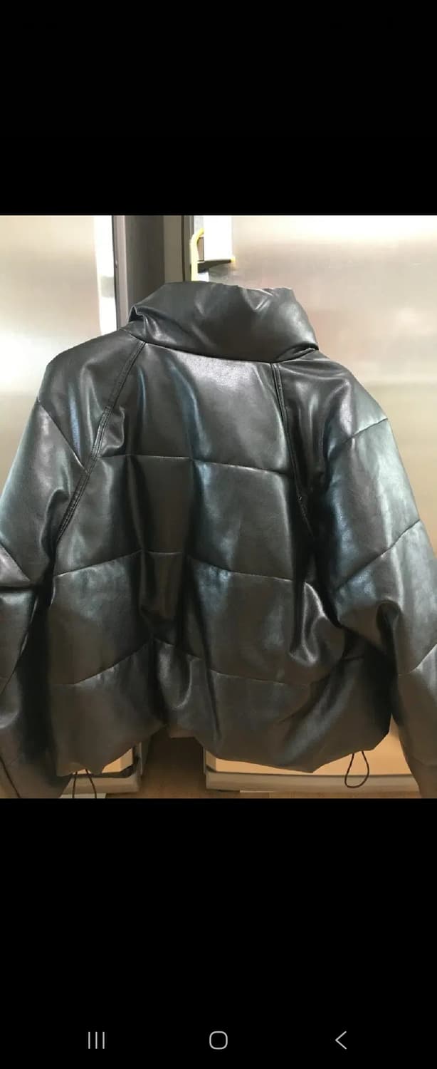 에잇세컨즈 페이크레더 숏 패딩 블랙 XS 상품이미지4