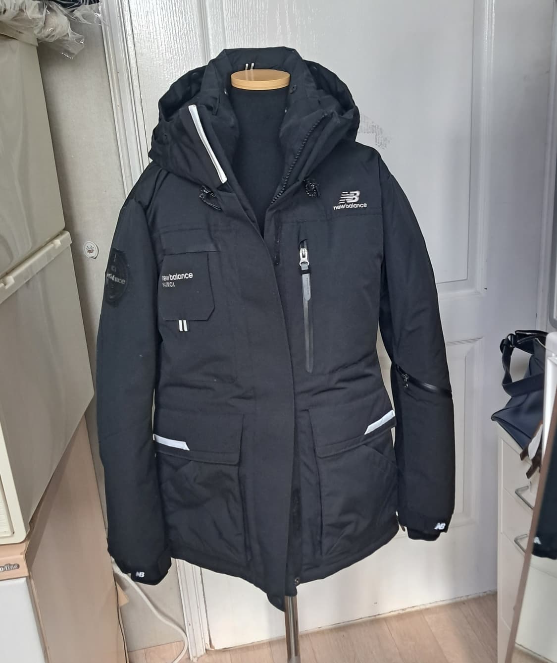 뉴발란스 패트롤 패딩 구스다운 90(M)약55~66 상태상급 상품이미지1