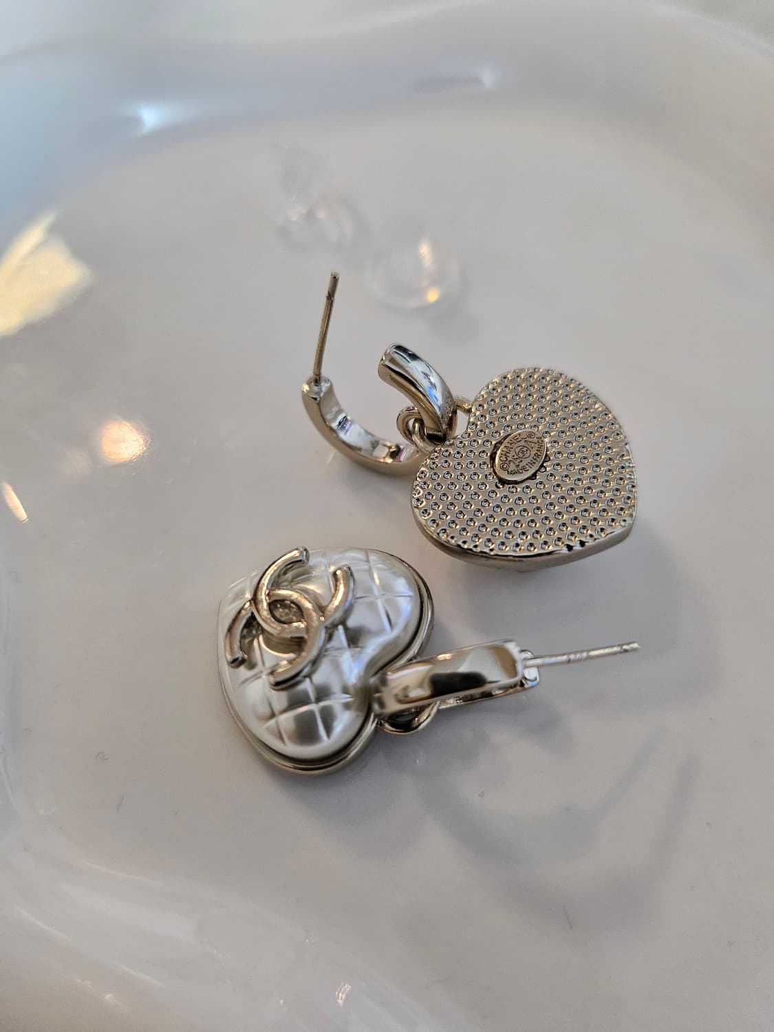 샤넬 퀼팅 진주 CC 드롭귀걸이 업사이클링 상품이미지2