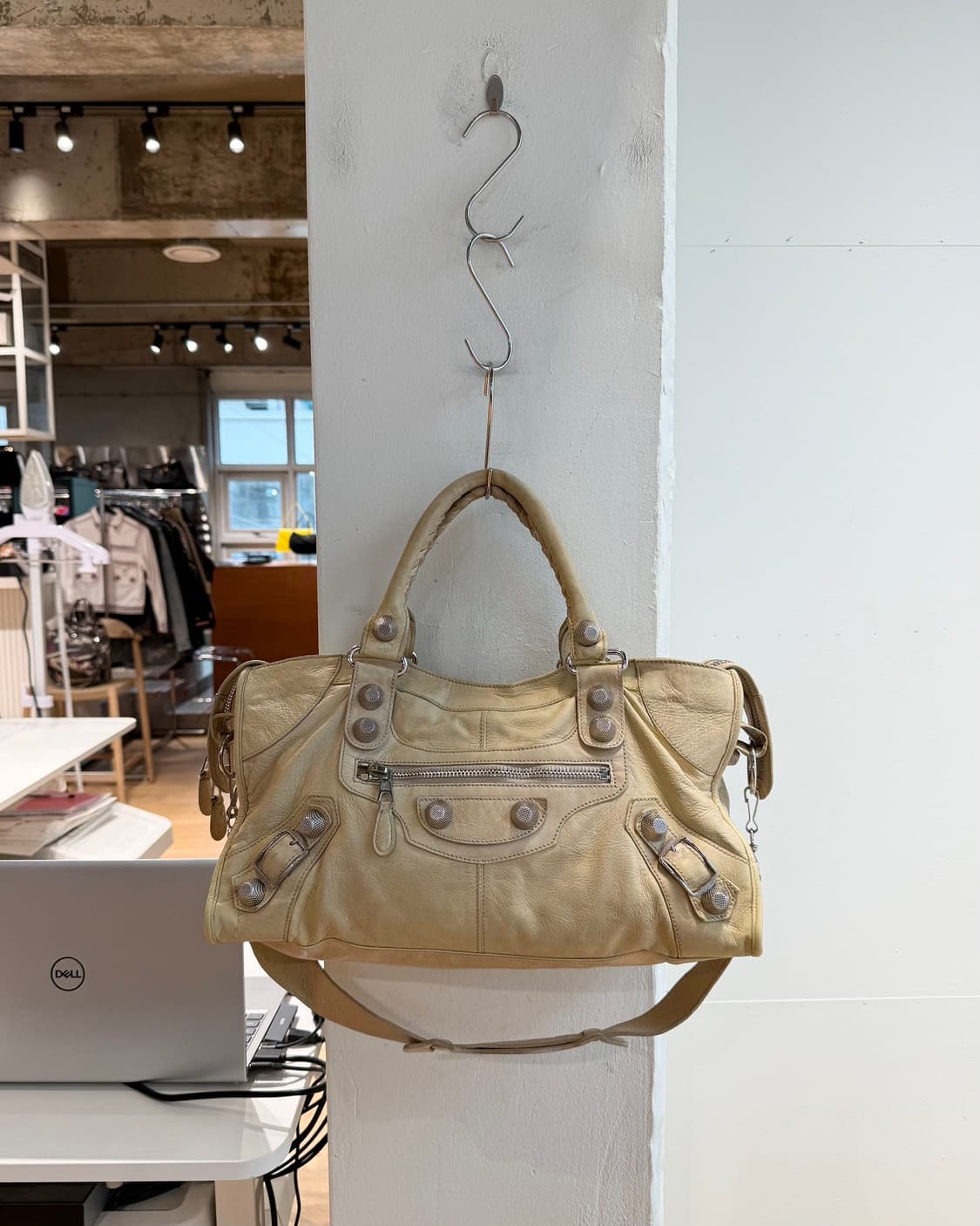 발렌시아가 옐로우 시티 모터백 상품이미지2