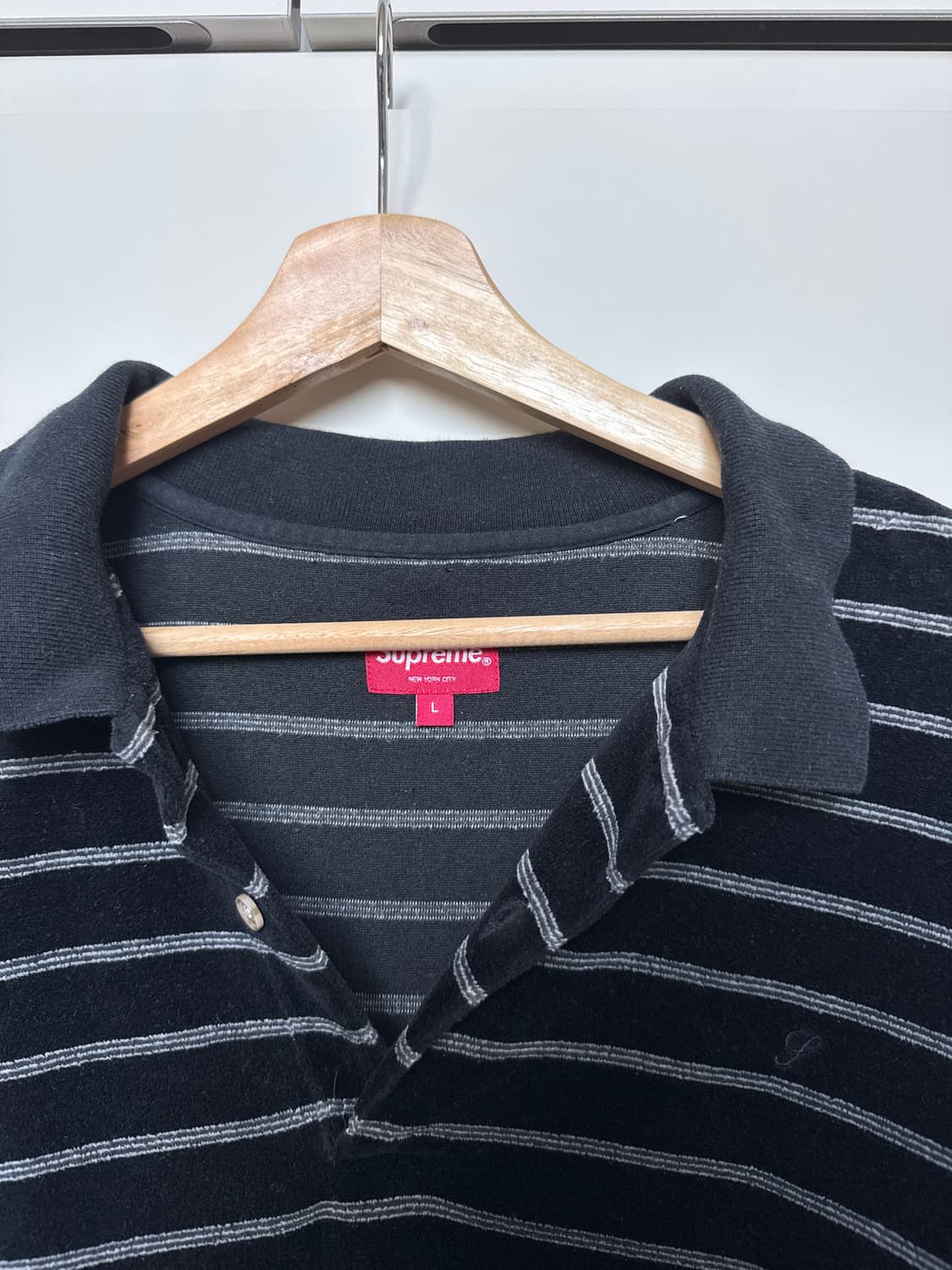 슈프림 스트라이프 벨뱃 카라티 상품이미지2