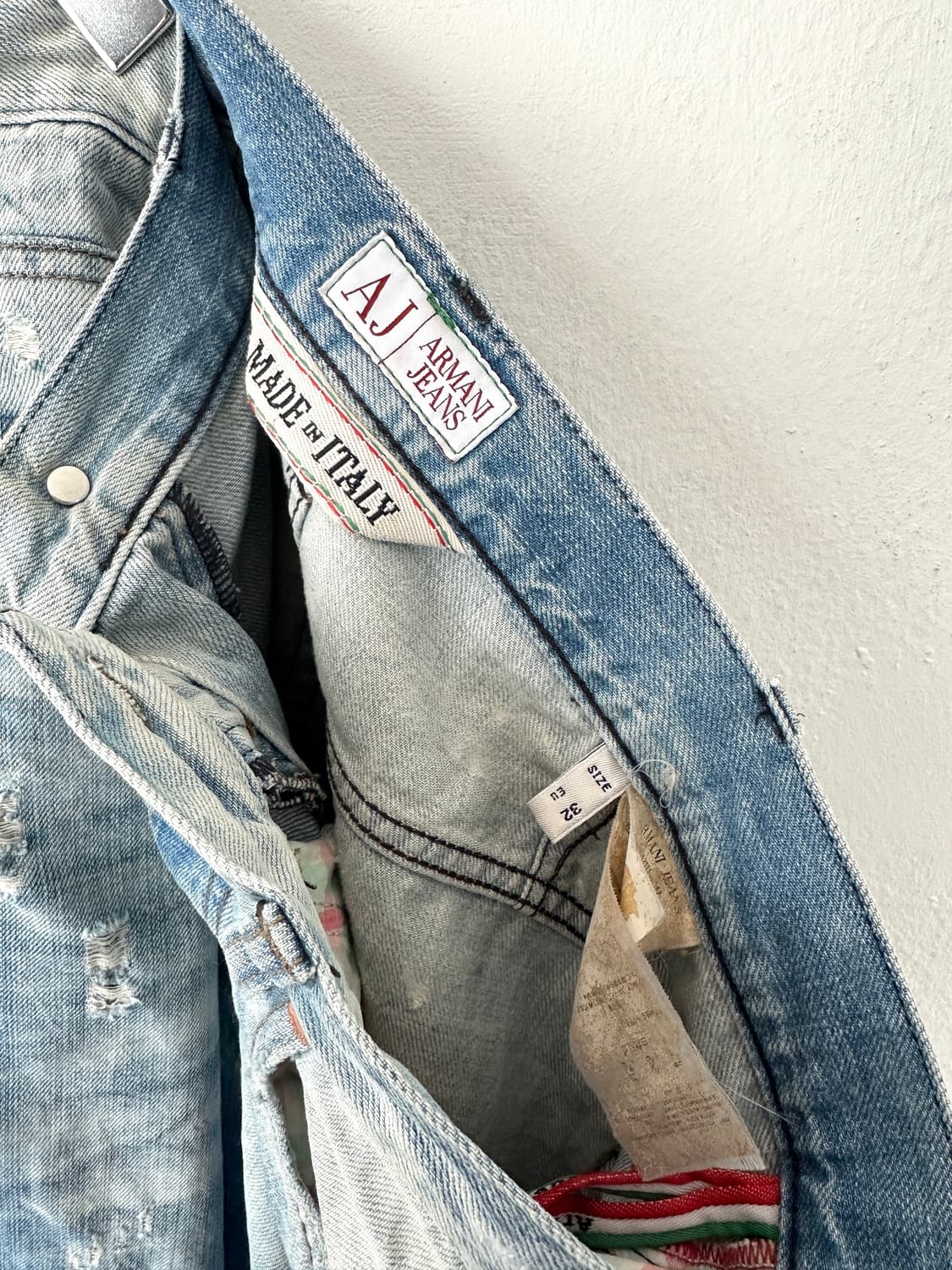 알마니 2000s 디스트로이드 블루 워싱진 상품이미지8