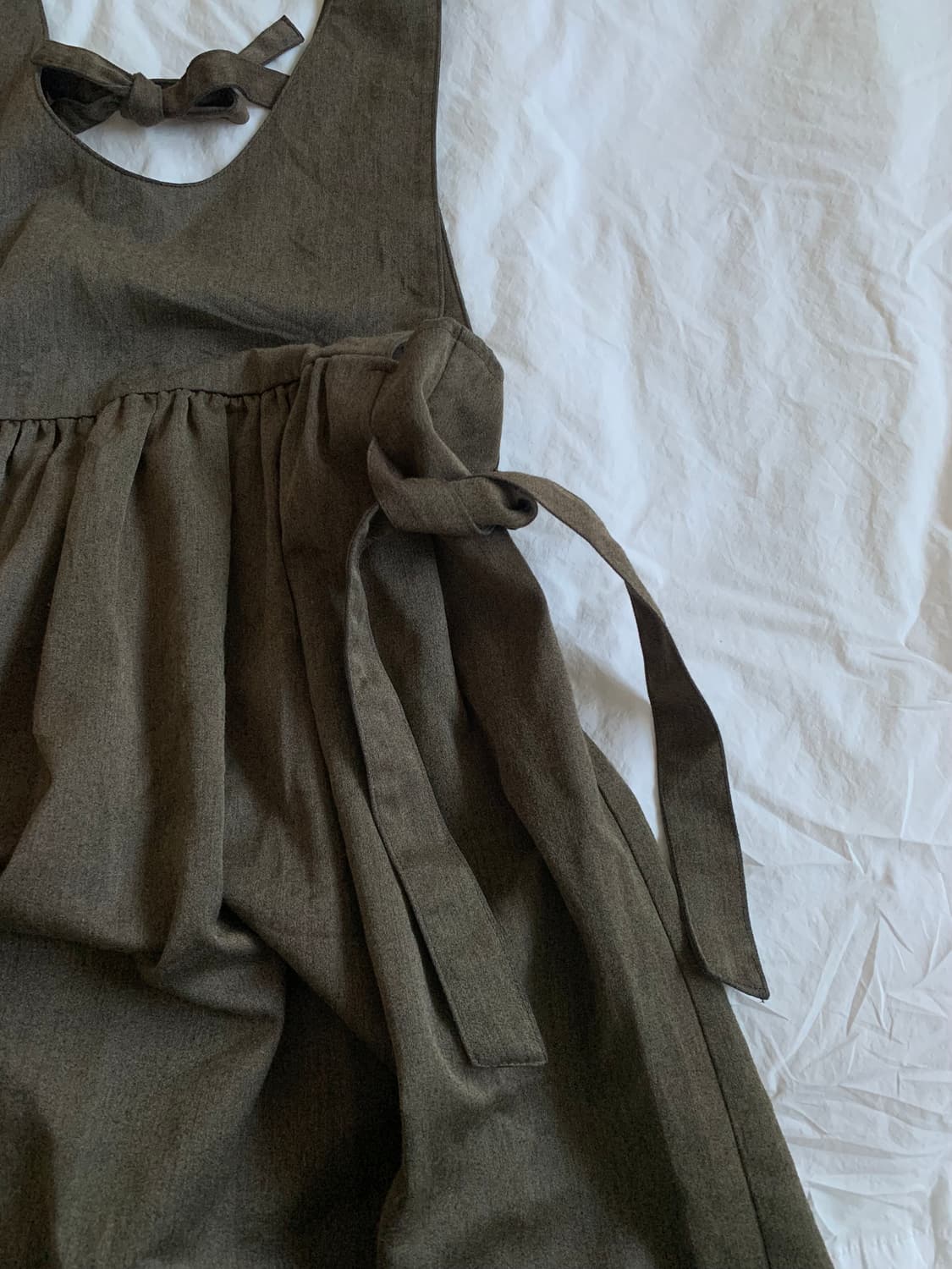 카키 에이프런 원피스 상품이미지4