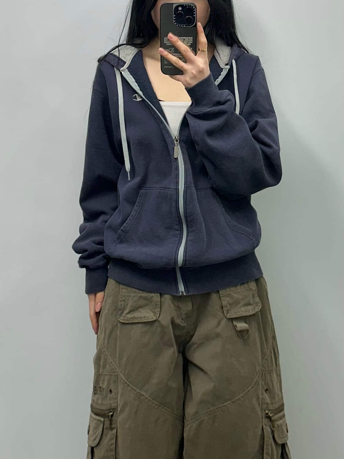 챔피온 자수로고 네이비 후드집업 상품이미지1