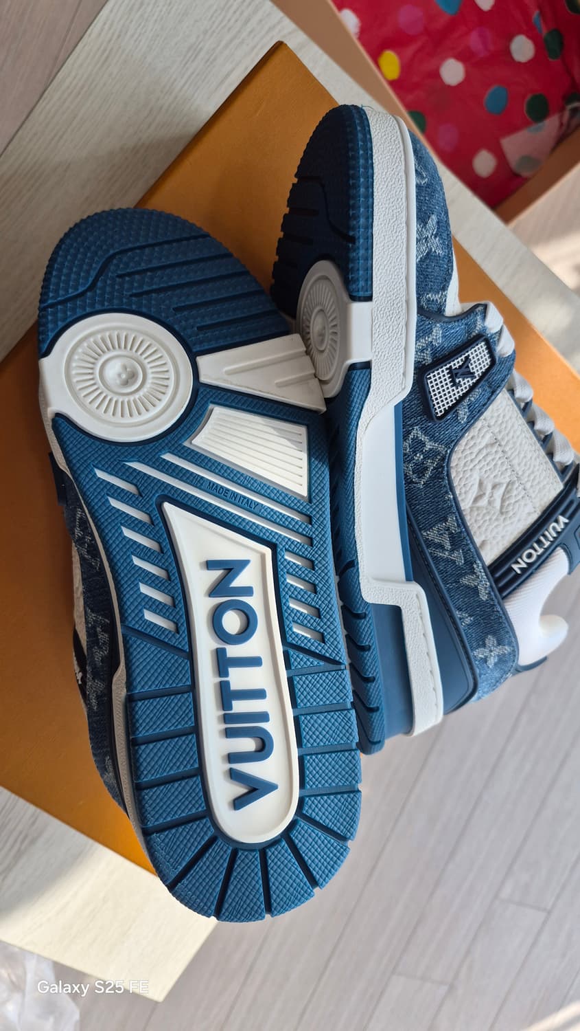 루이비통스니커즈 상품이미지4