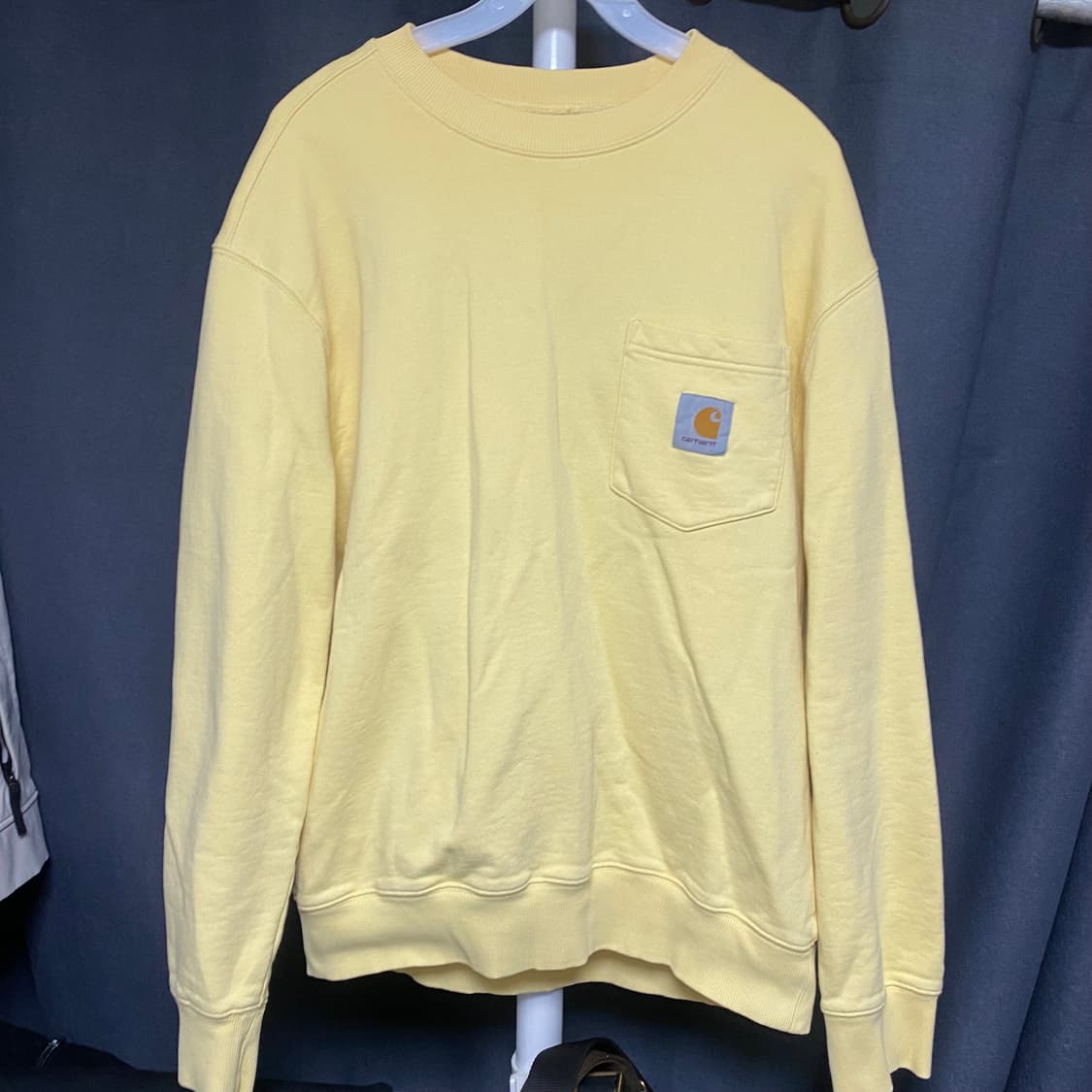 칼하트 WIP 포켓 맨투맨 옐로우 M 상품이미지1