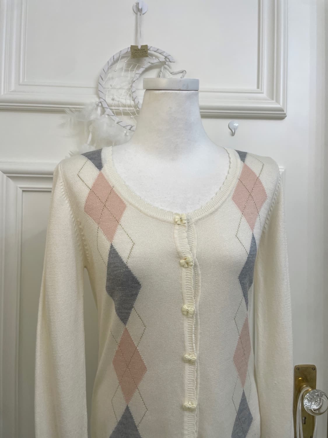 INGNI ivory argyle bow button soft cardi 상품이미지5