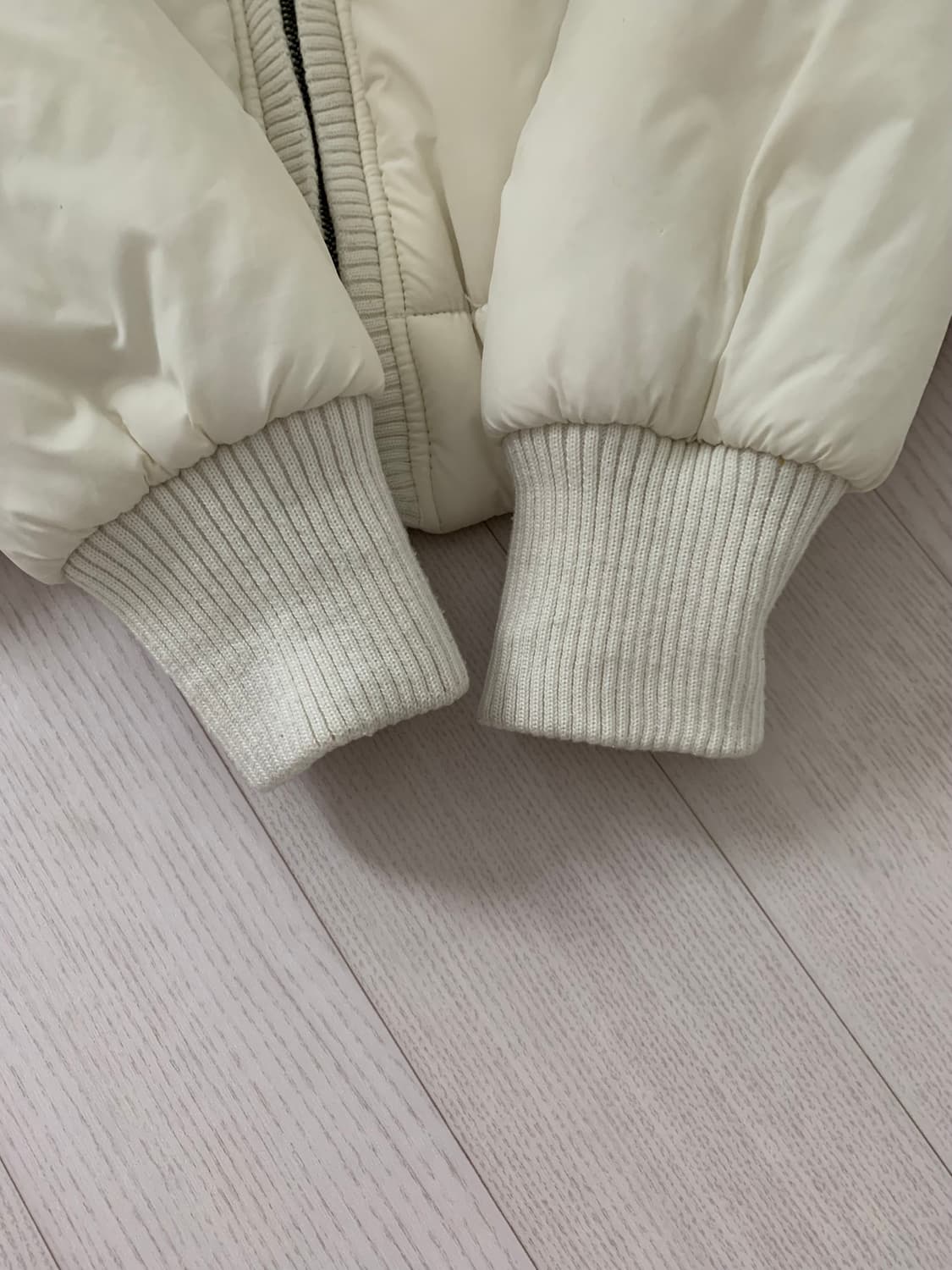 타미힐피거 가슴로고 화이트 숏패딩 상품이미지9