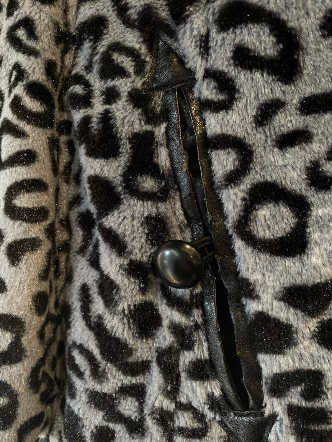 ghost of harlem 고스트오브할렘 레오파드 블랙 퍼 후드집업 상품이미지6