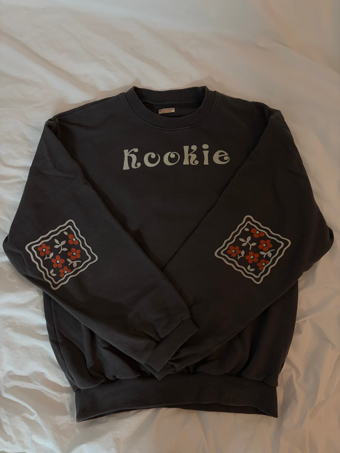 캐피탈 쿠키 잉크 맨투맨 상품이미지1