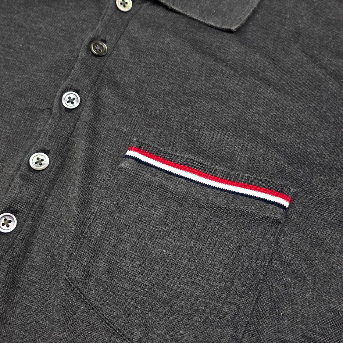 톰브라운 포켓삼선 반팔 카라티셔츠 상품이미지3