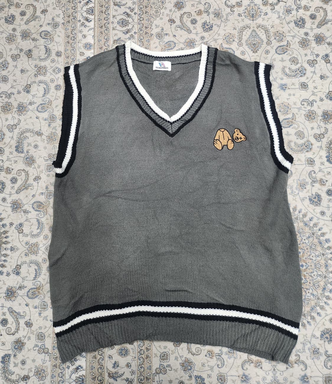 볼칸&아프로디테  곰돌이 자수 니트 베스트 F (66반까지) 상품이미지1