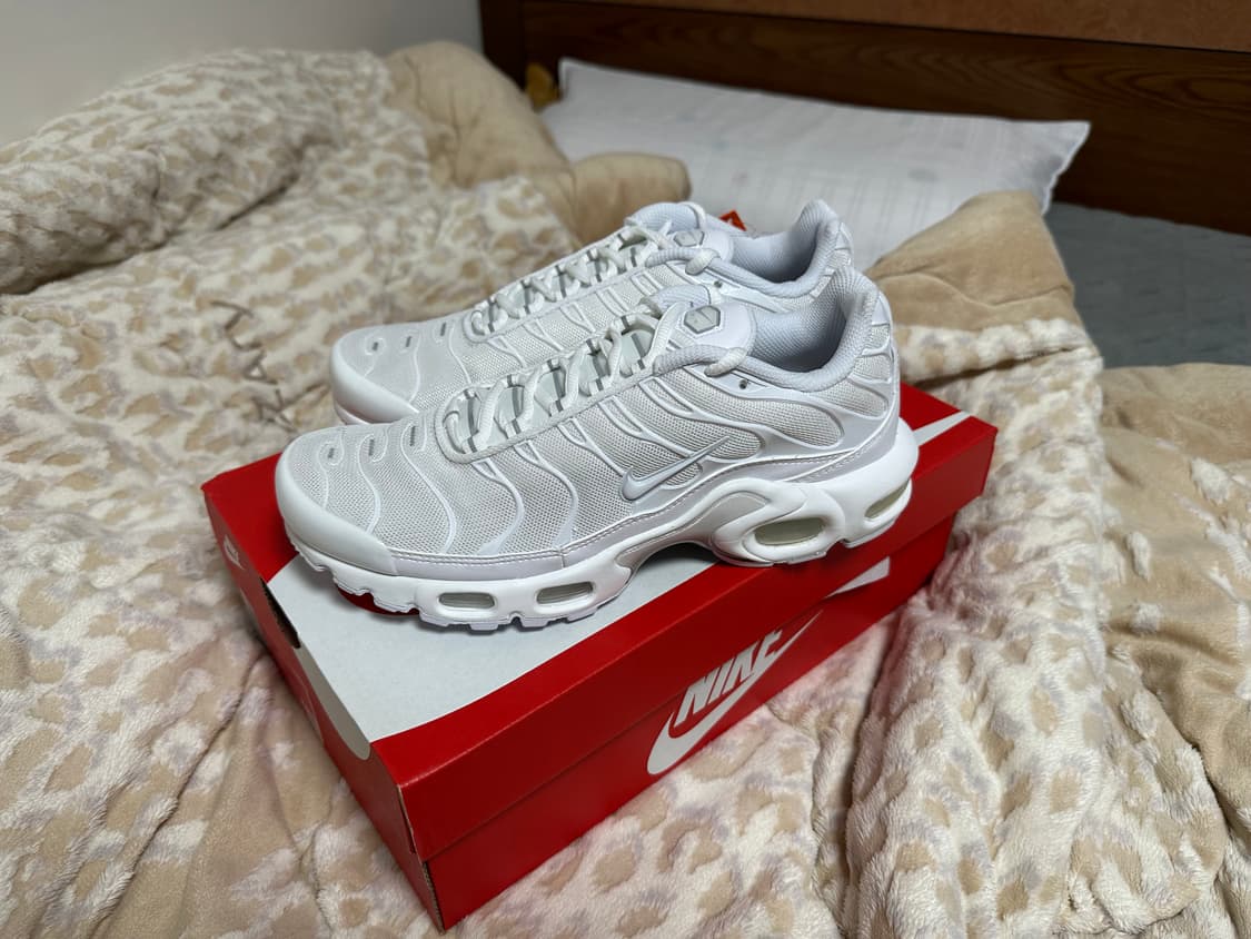 (새제품,매장정품)[245]나이키 에어맥스 플러스 트리플화이트 상품이미지7