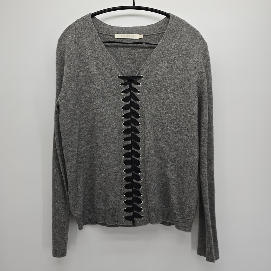 Jessi NY 더블유엠 니트 가디건 그레이 레이스업 상품이미지1