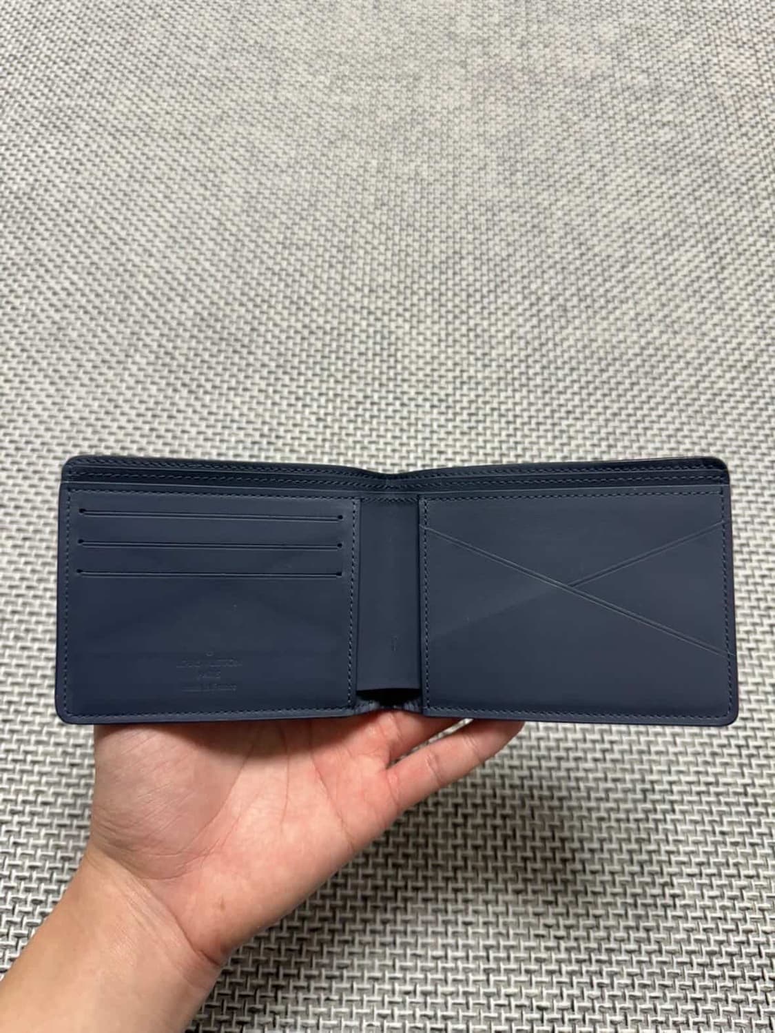 루이비통 쉐도우 반지갑 상품이미지2