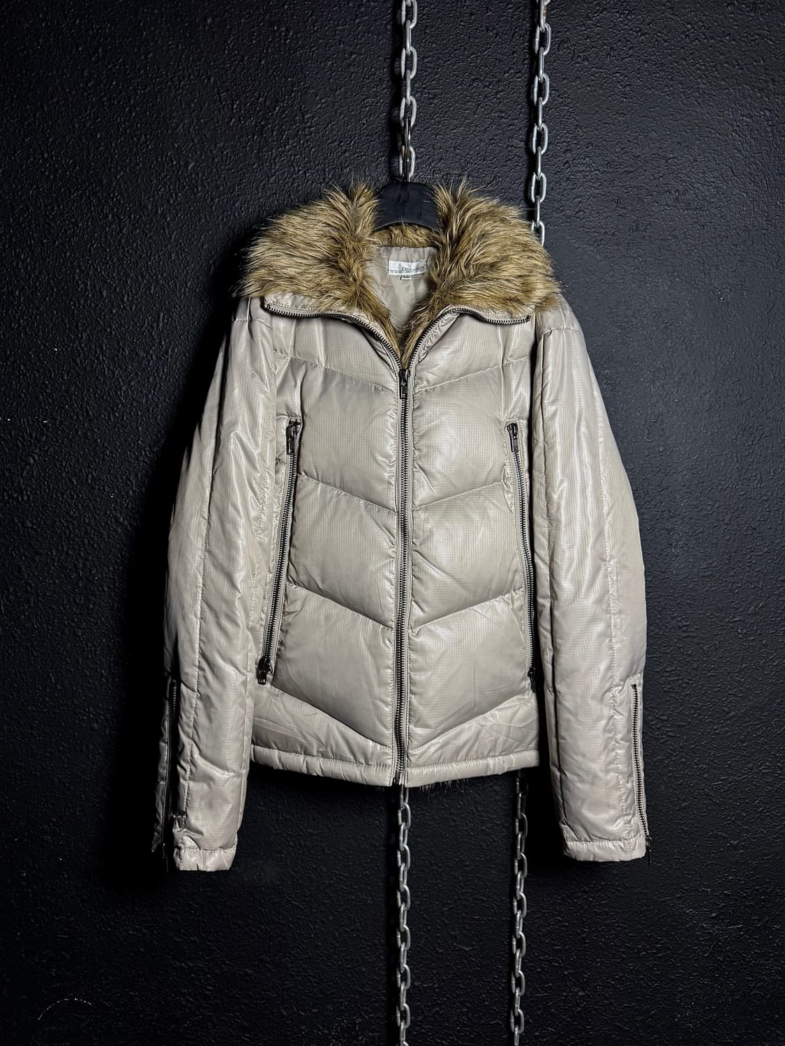EVOLUTION –  Ivory fur trimmed down jack 상품이미지1