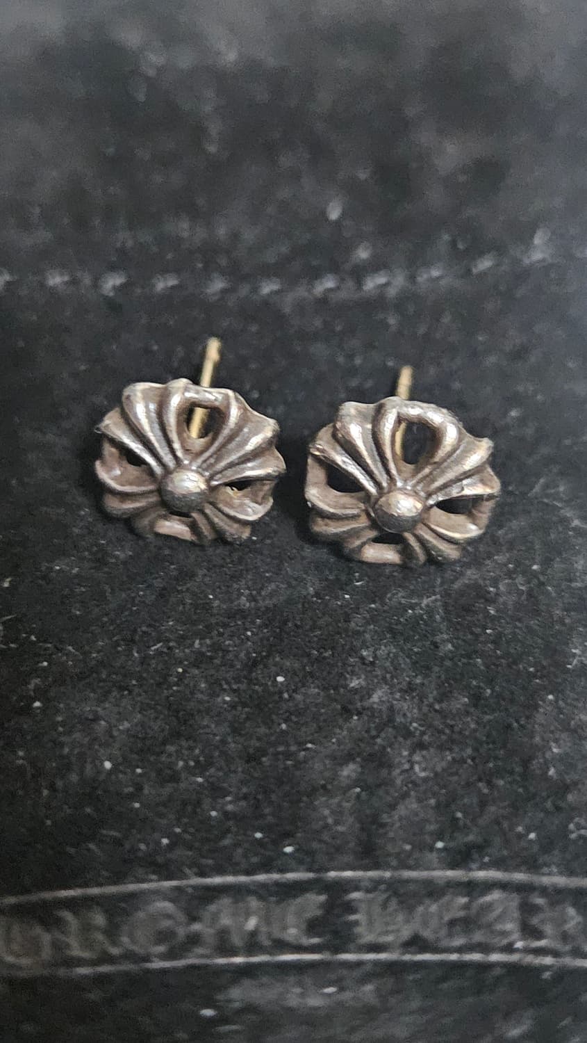 크롬하츠 라지 ch스터드 라운드이어링 귀걸이 상품이미지1