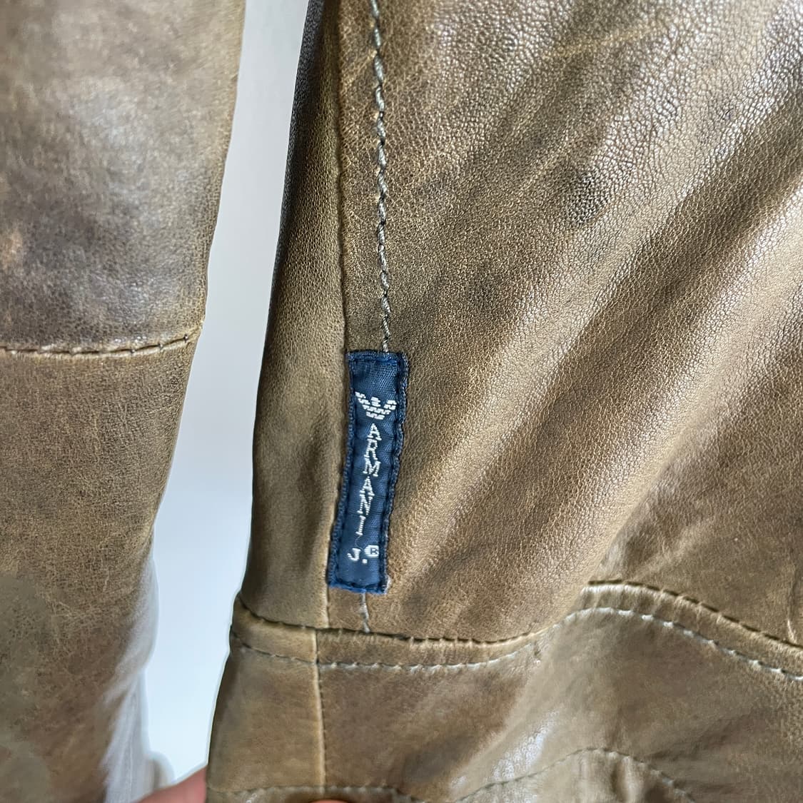 아르마니 진스 레더 슬림 크롭 릭맛 자켓 y2k 상품이미지7