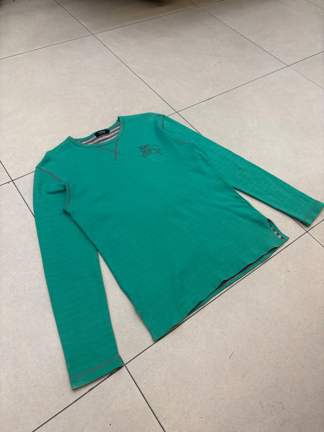 버버리 블루라벨 브이넥 롱슬리브 상품이미지2