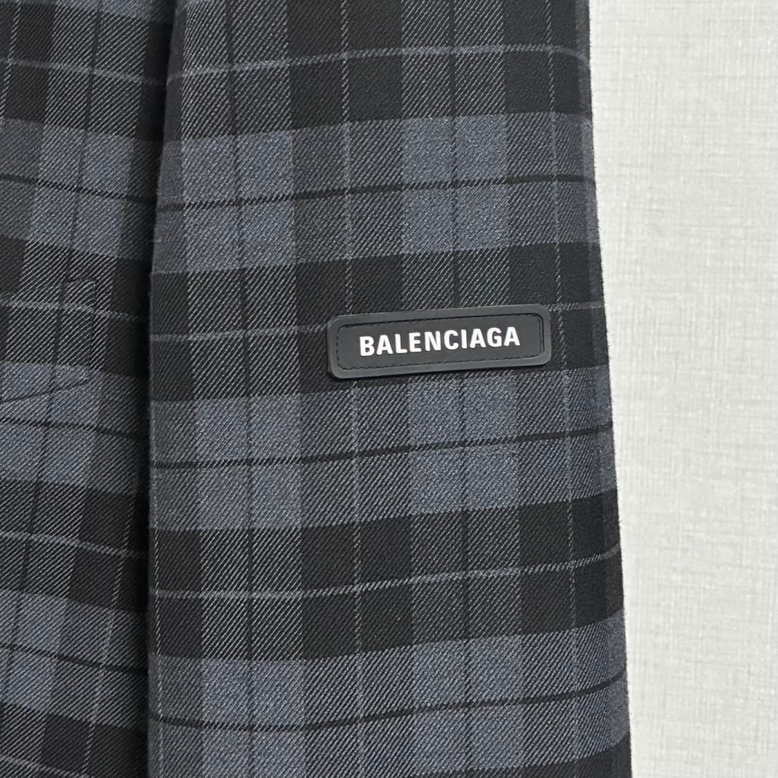 [48] 발렌시아가 19FW 타탄 체크 패치 블레이저 자켓 상품이미지3