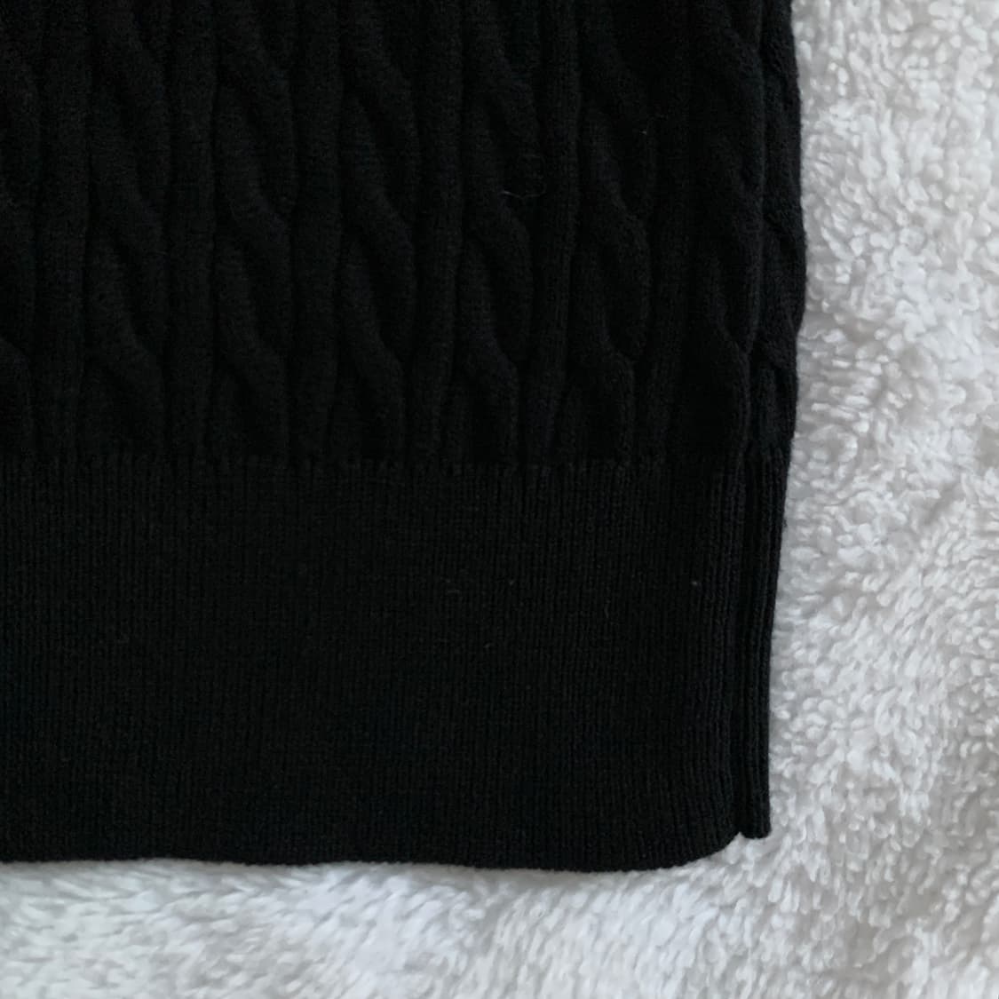 일본 유니클로 트위스트 패턴 라운드 니트 상품이미지7