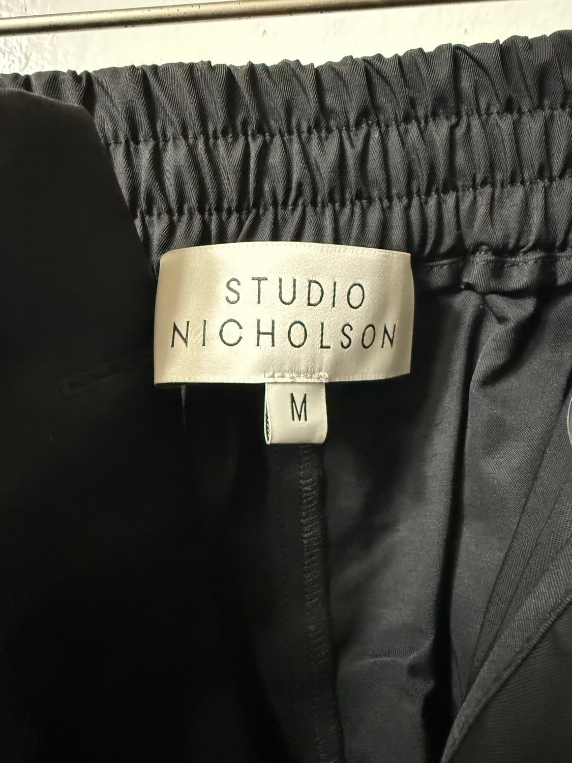 스튜디오 니콜슨 코팅 코튼 팬츠 상품이미지4