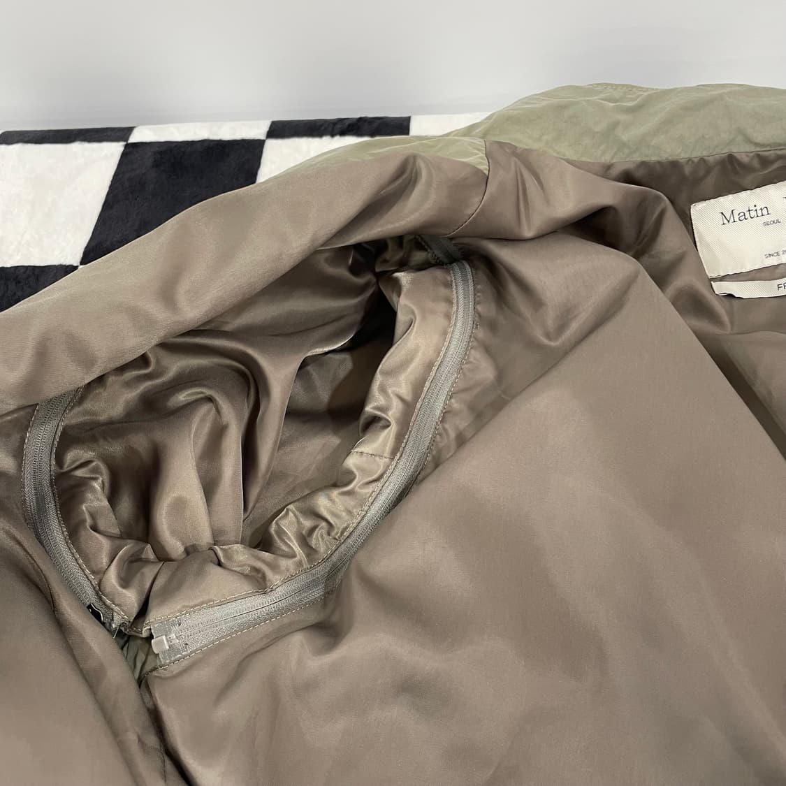 Matin Kim마뗑킴 디태쳐블 슬리브 볼륨 점퍼 상품이미지6