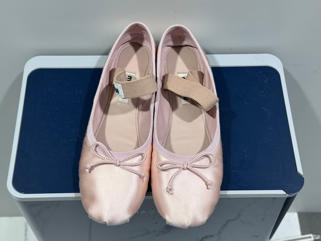 미우미우 발레리나 플랫 슈즈 35 상품이미지1