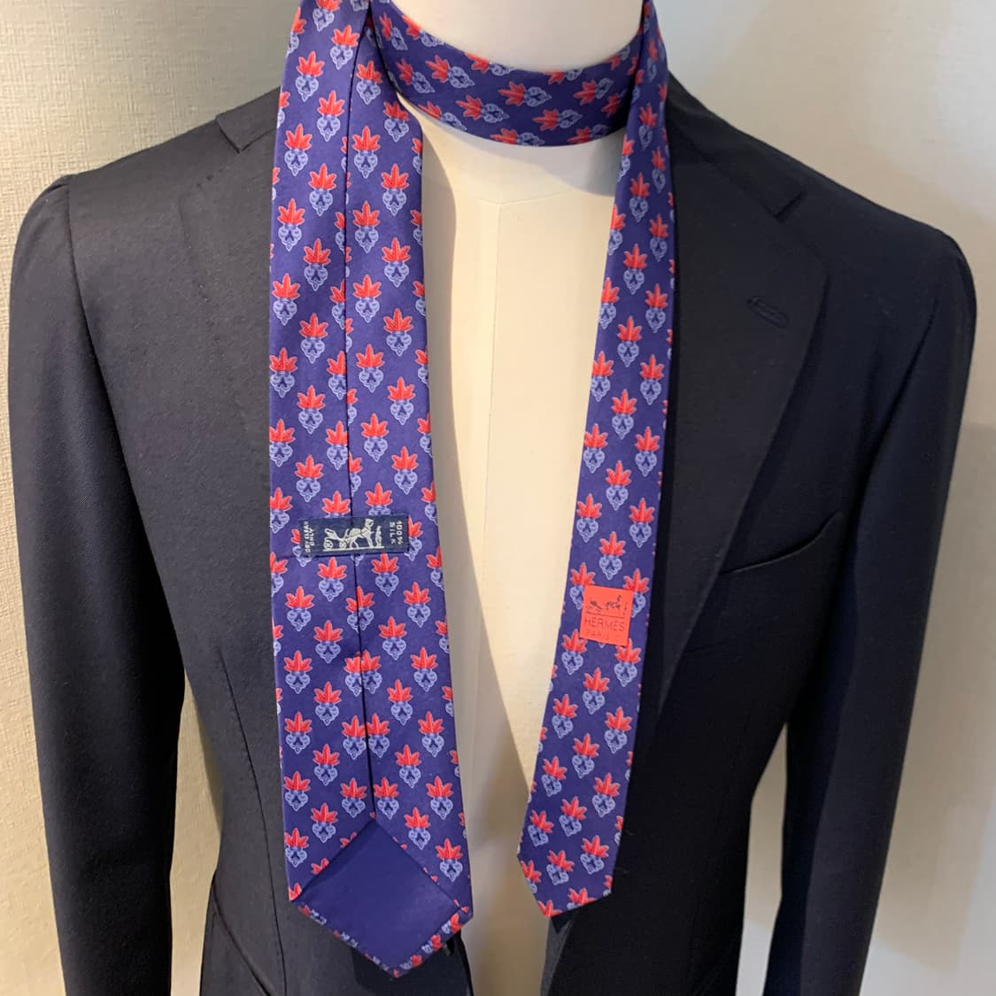 에르메스(HERMES) 프랑스 100실크 명품넥타이 A+등급 8.5cm 상품이미지2