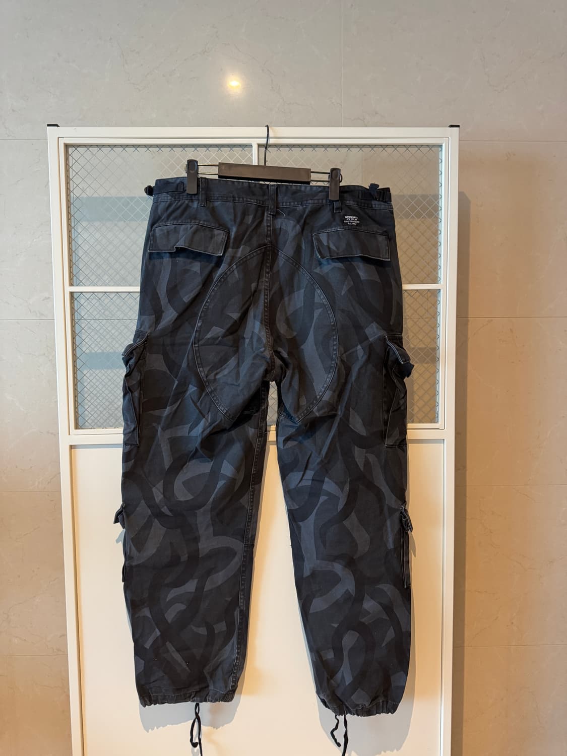 슈프림 19fw 트라이벌 카고팬츠 상품이미지2