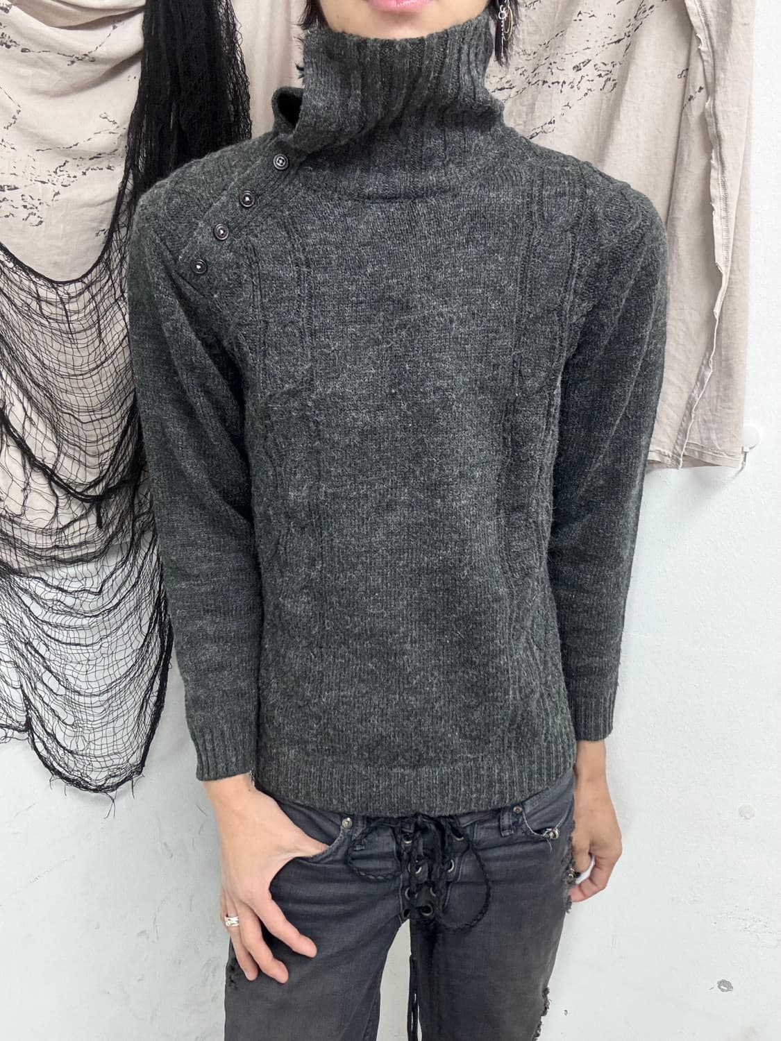 High Neck Design Button Detail Knit Slee 상품이미지2