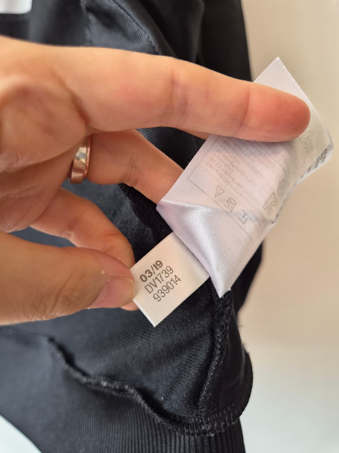 아디다스 키즈(여성가능) 블랙삼선트랙탑 160사이즈 상품이미지8