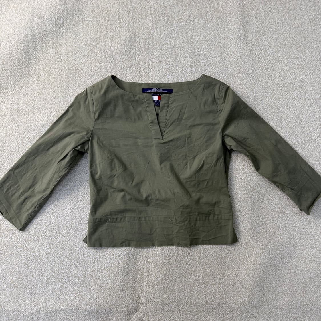 M 타미힐피거 올리브 브이넥 블라우스 0223T 상품이미지1