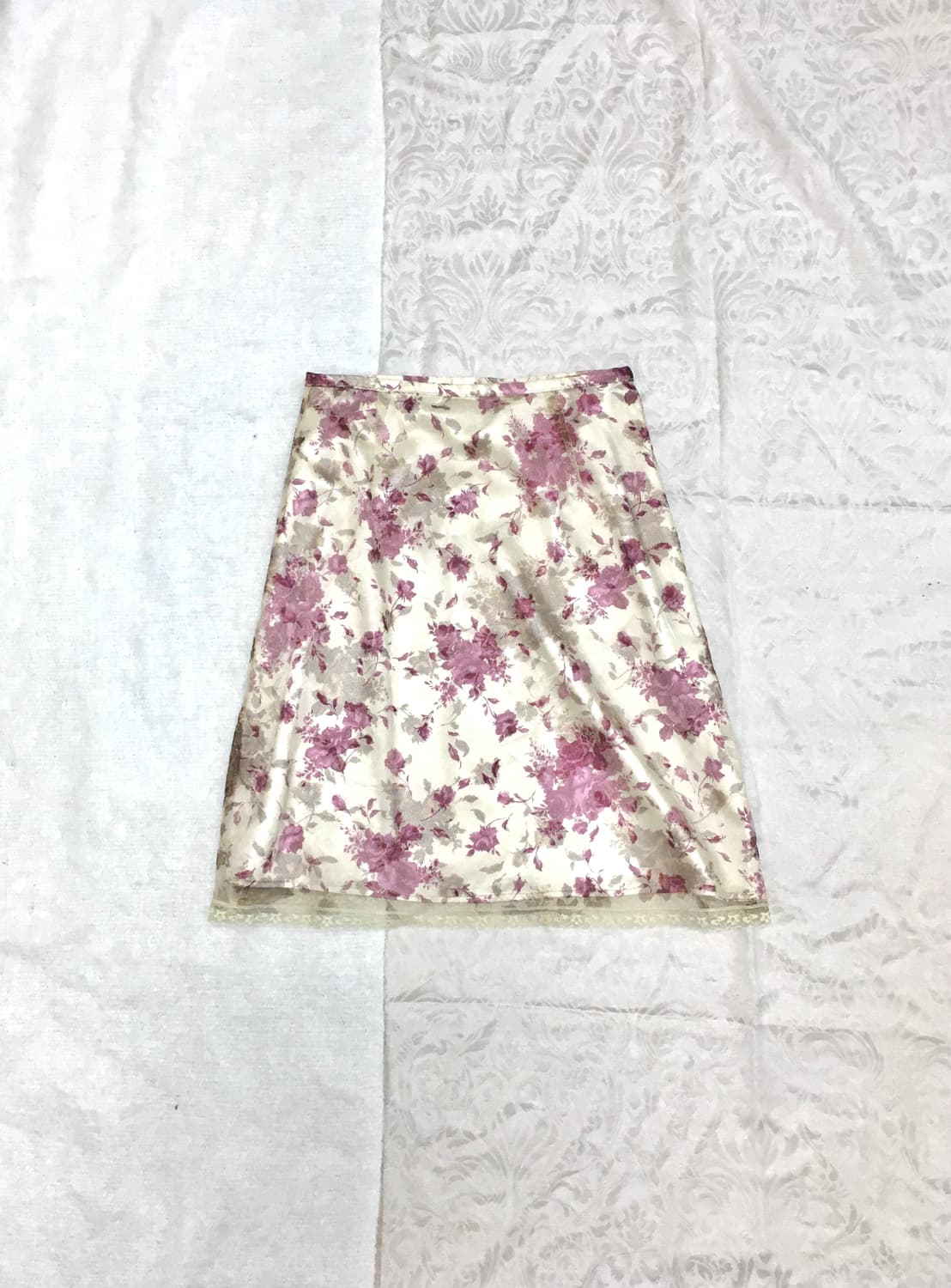 오리엔탈 새틴 플라워 미디스커트  상품이미지1