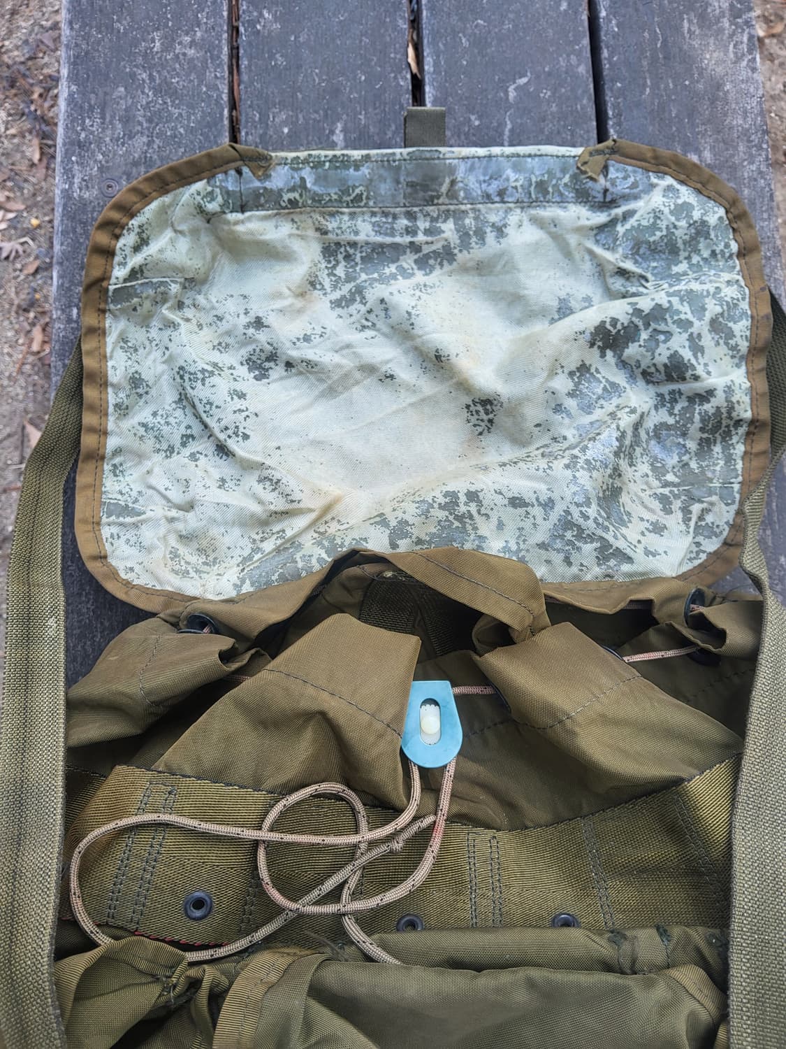 미군정품 미디움사이즈 엘리스팩 프레임포함  상품이미지5