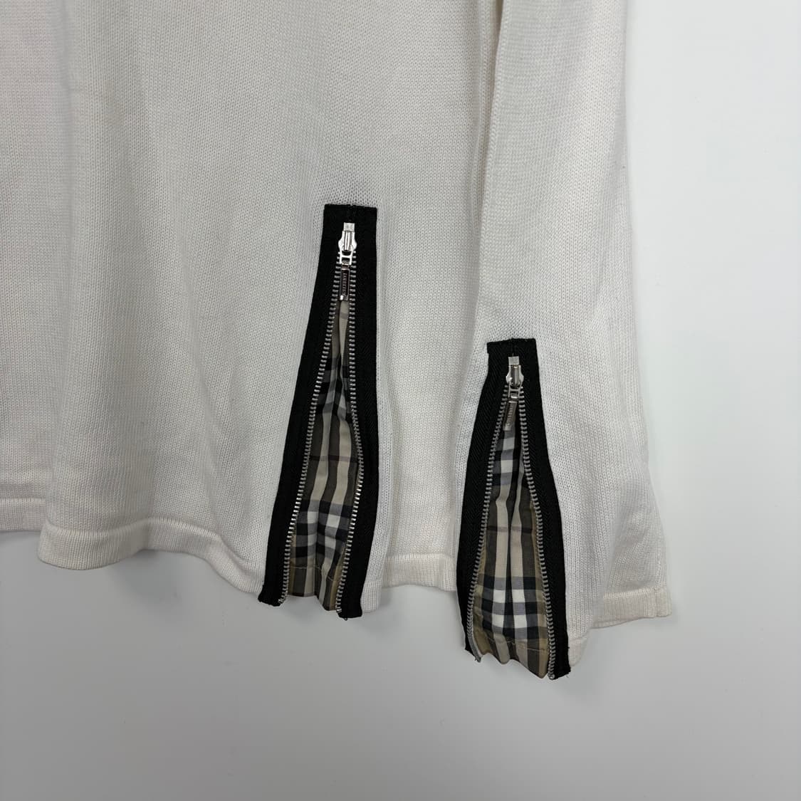 버버리 지퍼 니트 티셔츠 상품이미지6