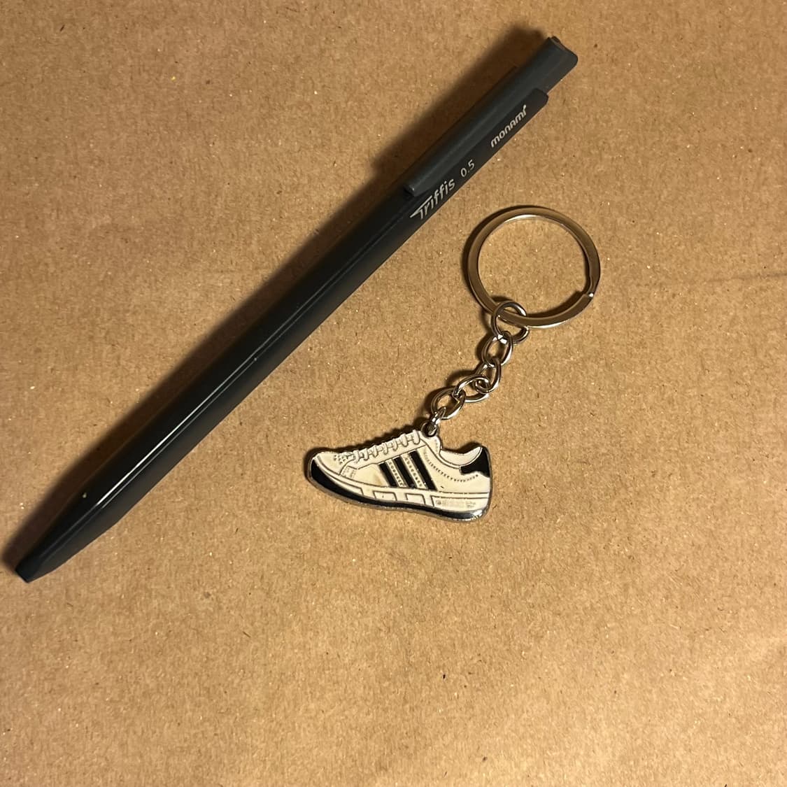 빈티지 아디다스 메탈 스니커즈 키링 상품이미지5