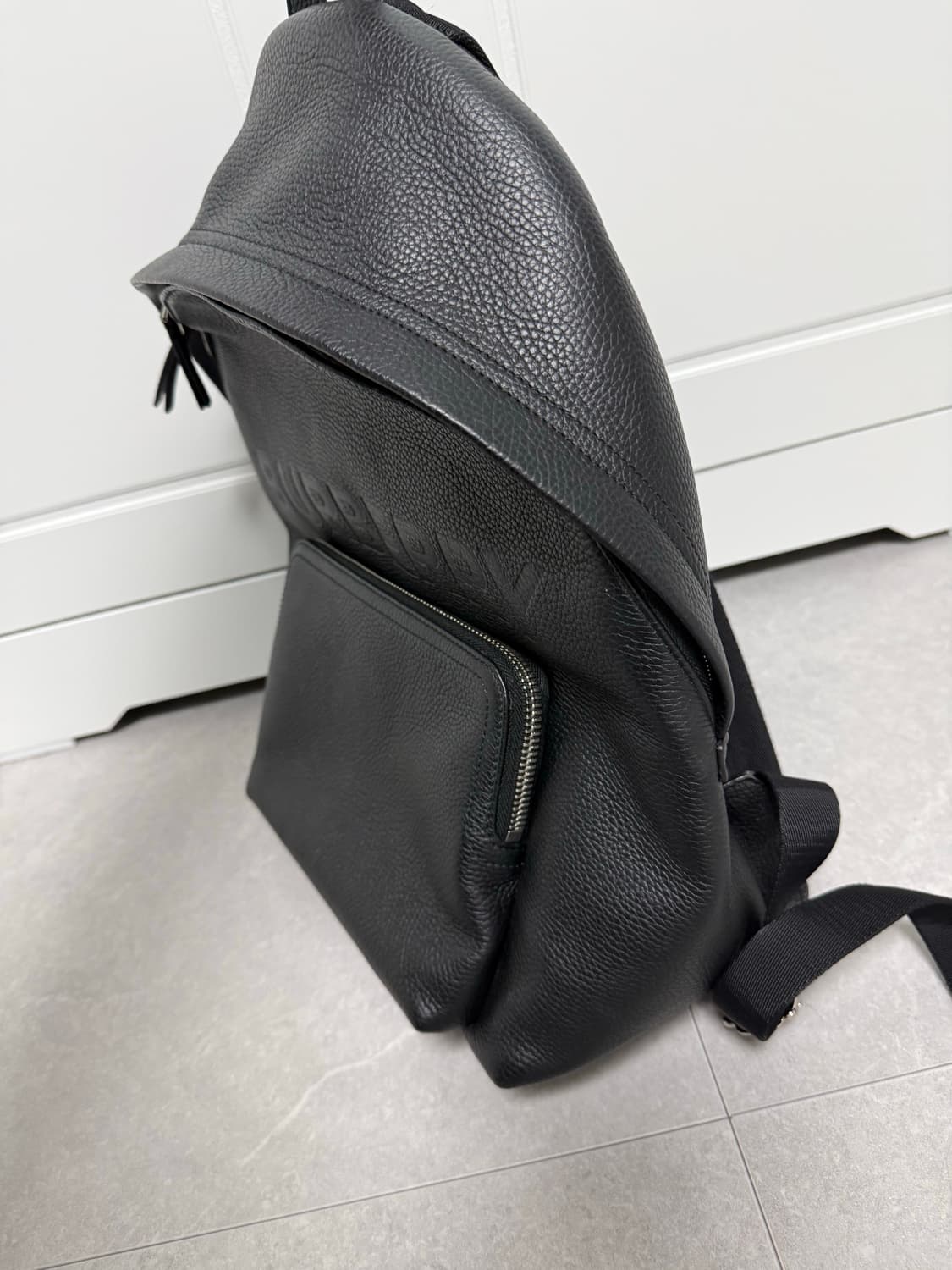 버버리 아비데일 로고 레더 백팩 상품이미지3