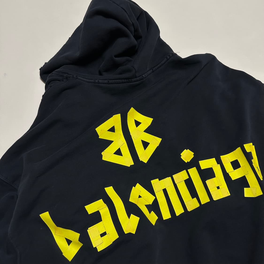 발렌시아가 테이프타입 리프 포켓 집업 후디 (744451) 상품이미지2