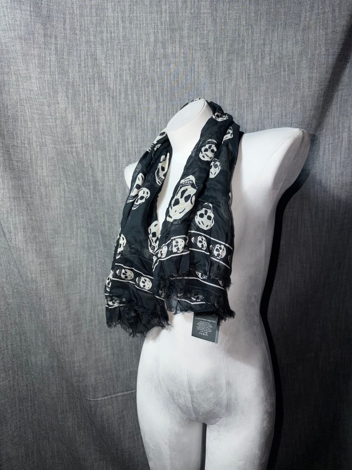 알렉산더 맥퀸 스컬 스카프 상품이미지2