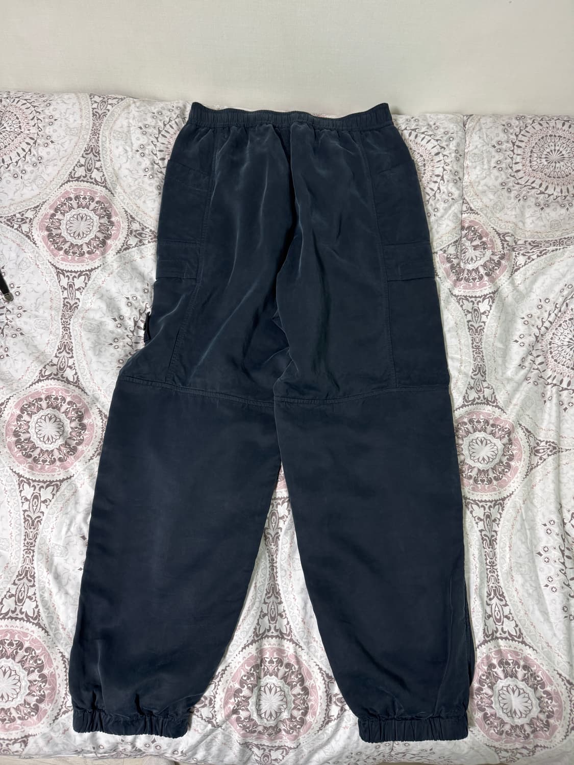 정품 스톤아일랜드 24시즌 고스트피스 카고 팬츠 네이비 상품이미지9