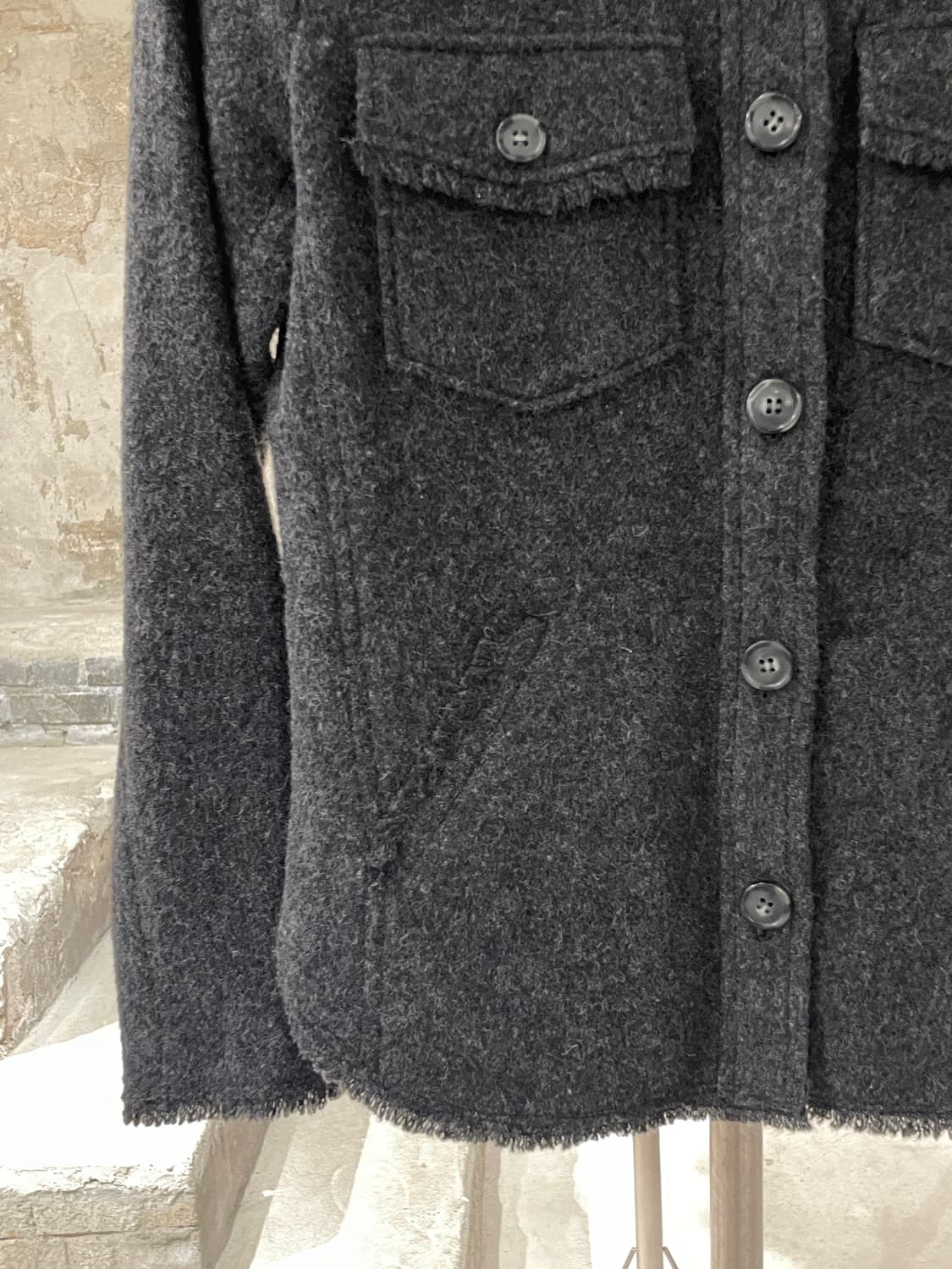 이자벨 마랑 에뚜왈 차콜 체스트 포켓 울 셔츠 상품이미지4