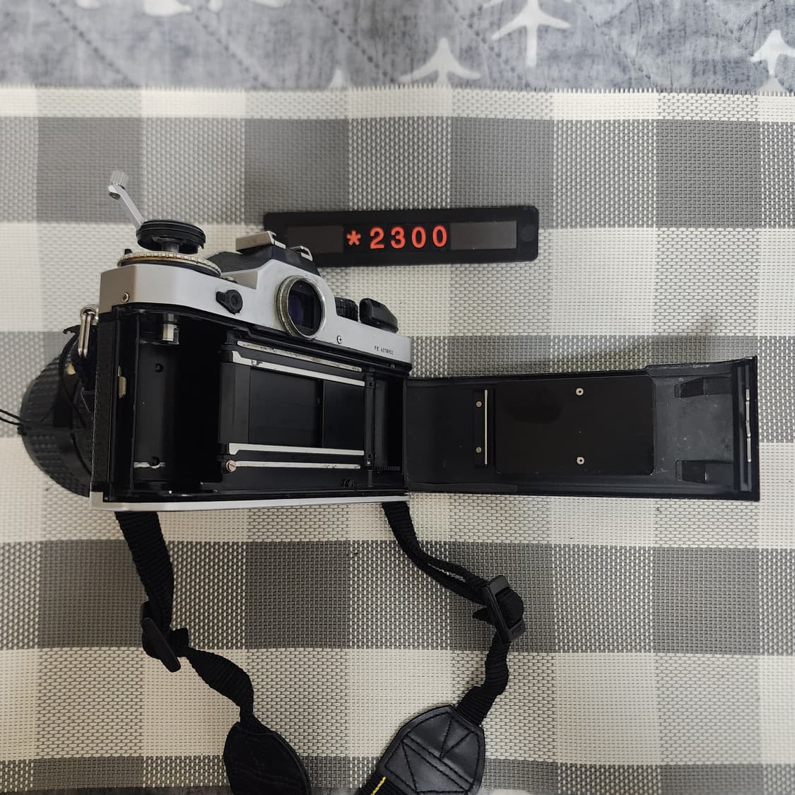 니콘 FE 실버바디 35-70 줌렌즈  필름카메라 상품이미지6