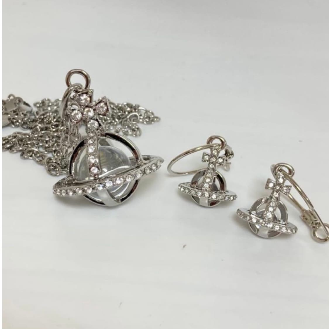 비비안웨스트우드 크리스탈 3D orb 목걸이, 링귀걸이 세트(새상품) 상품이미지1