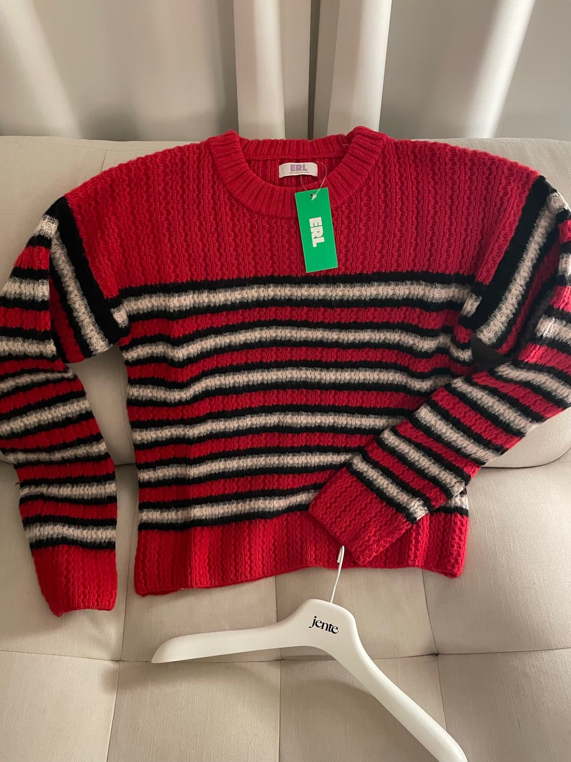 스트라이프 스웨터 상품이미지1